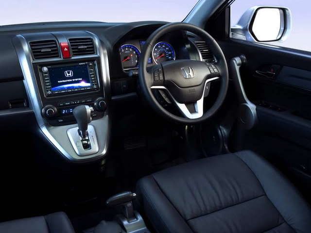 http://i277.photobucket.com/albums/kk41/LzzieIzzie/2007-honda-cr-v-uk-version-scn-net-.jpg