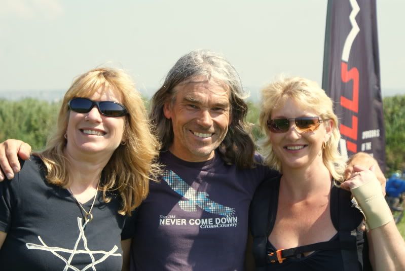 http://i277.photobucket.com/albums/kk41/LzzieIzzie/whatever/DSC05042.jpg
