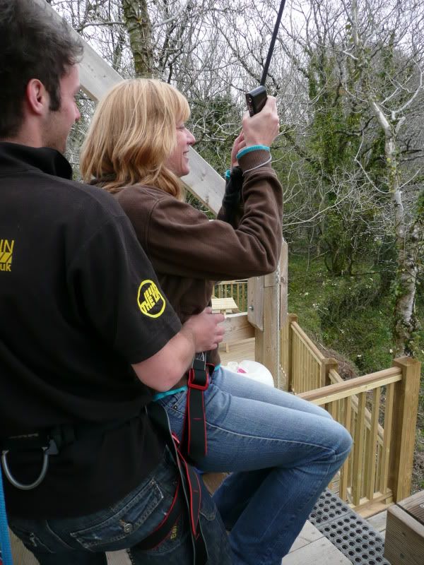 http://i277.photobucket.com/albums/kk41/LzzieIzzie/whatever/P1030756.jpg