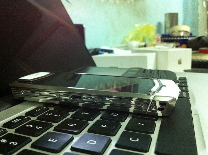 BB P'9981 Black Arap VS Vertu Ti White Alligator - 8