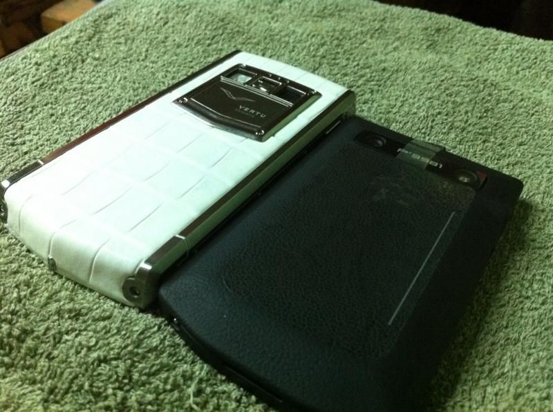 BB P'9981 Black Arap VS Vertu Ti White Alligator - 9