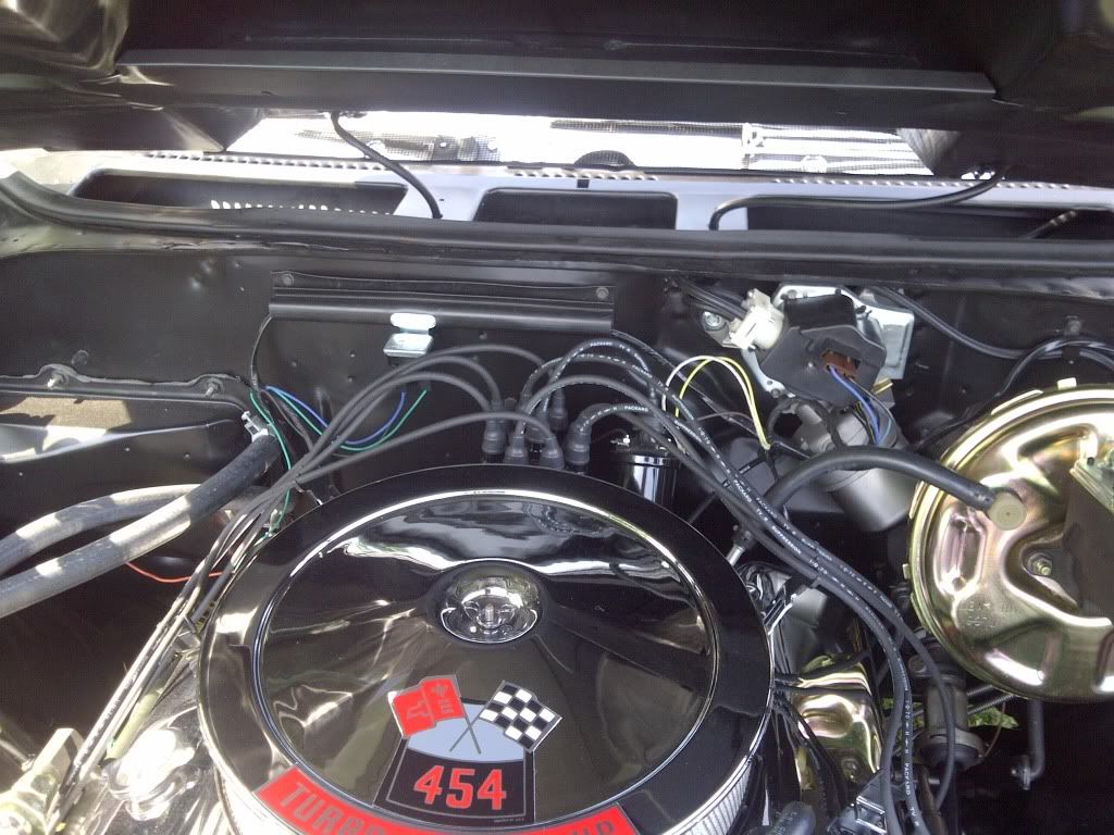 70 Chevelle SS Hood Washer Fluid "Squirters" and Cowl Seal install