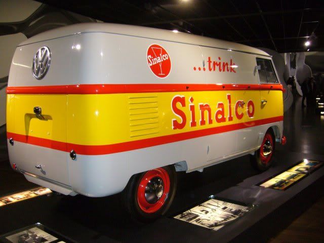 http://i277.photobucket.com/albums/kk49/25hpman/vw-t1-transporter-1950-28112009-31600.jpg