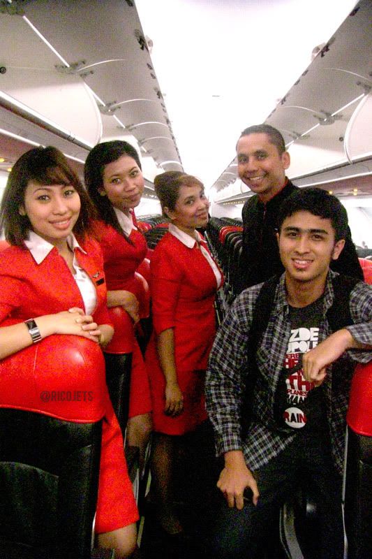 AirAsia crew, Senior FA Johan and team