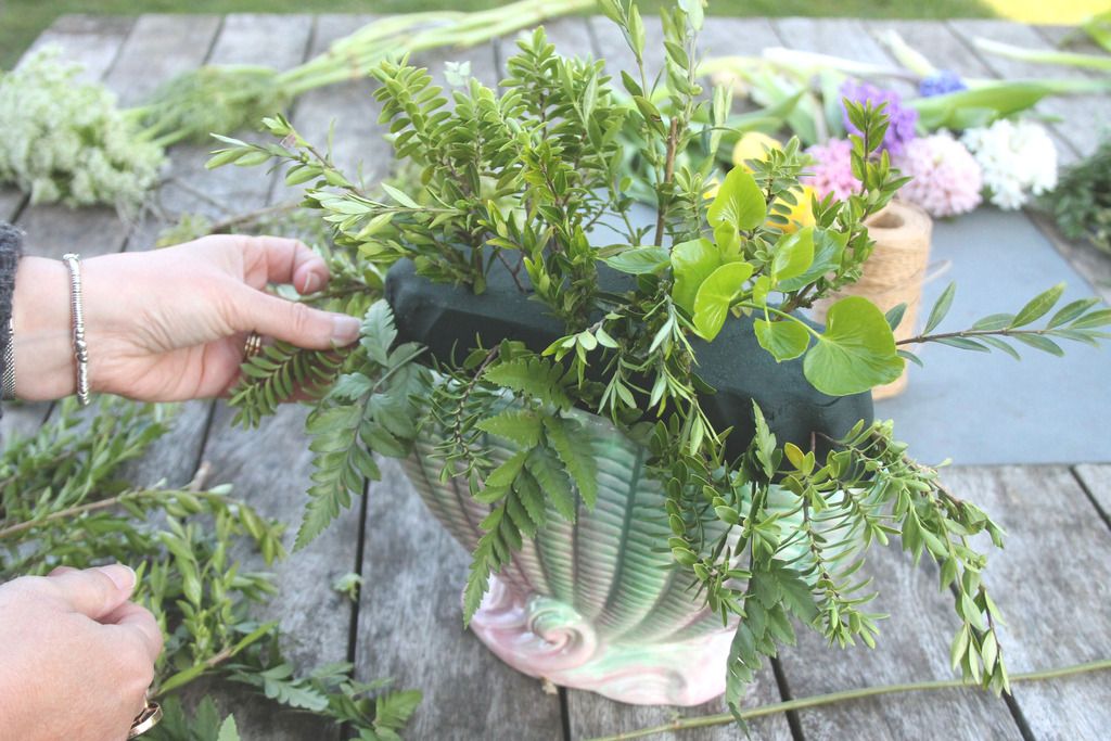 charlestown vintage spring floral DIY arrangement