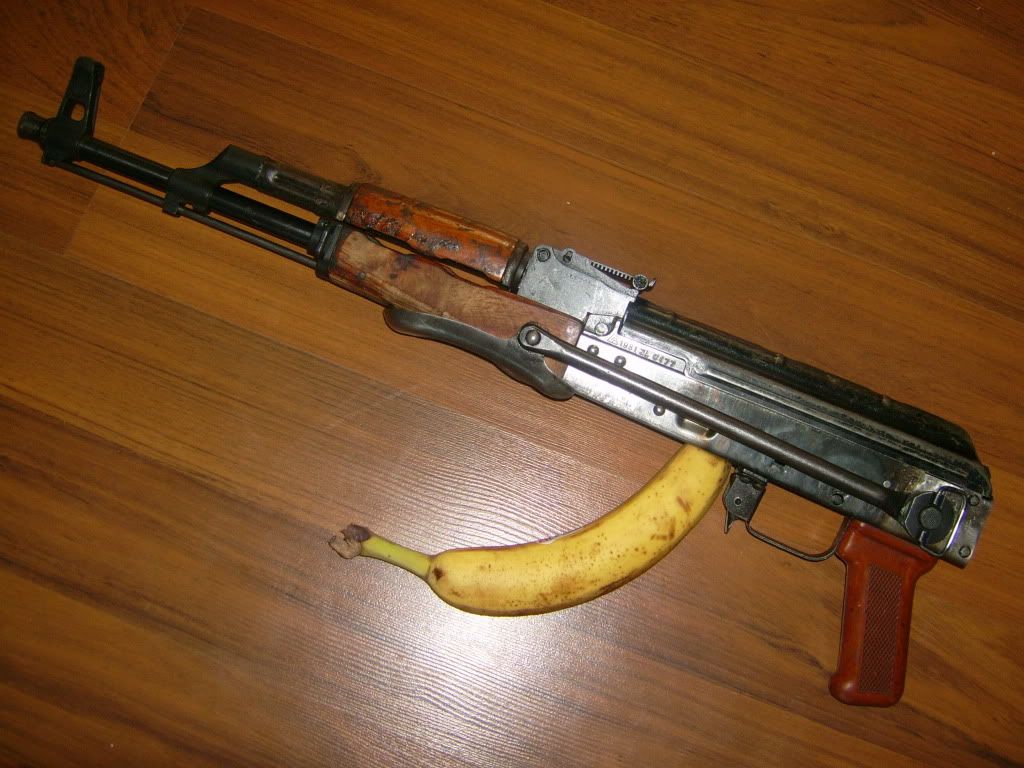 banana clip ak