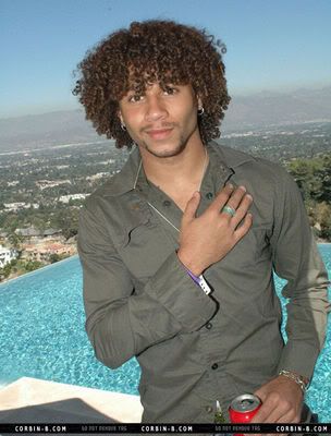 corbin-bleu.jpg