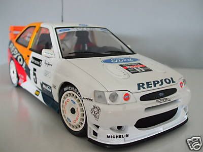 http://i277.photobucket.com/albums/kk75/zionsson/Diecast/cosworth04.jpg