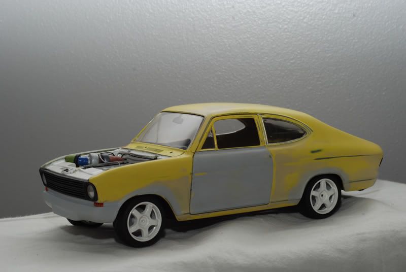 http://i277.photobucket.com/albums/kk75/zionsson/Diecast/custom_kadett01.jpg