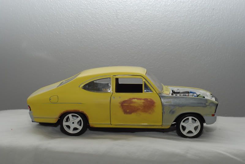 http://i277.photobucket.com/albums/kk75/zionsson/Diecast/custom_kadett05.jpg