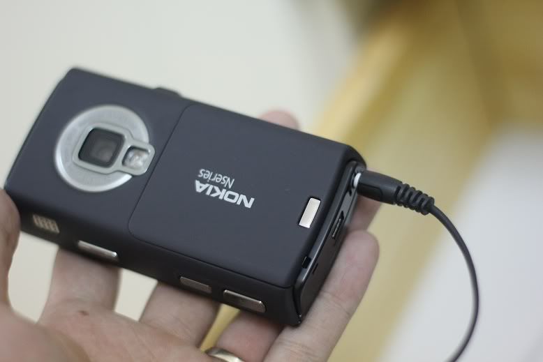 hình ảnh đập hộp E71 C - 4