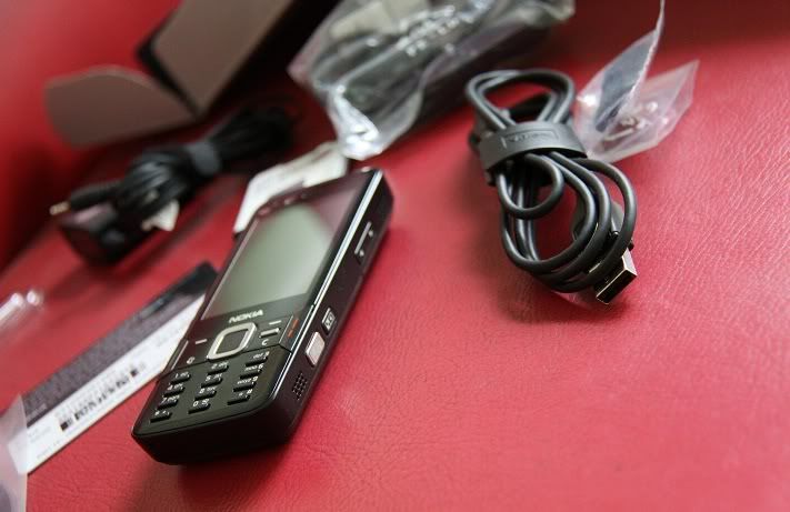 hình ảnh đập hộp E71 C - 6