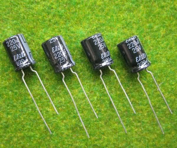 S416-10 Stück Elko 470 µF 25V Kondensator Stützkondensator Flackerschutz